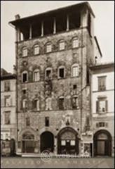 Storia del palazzo nelle immagini del Novecento Storia del palazzo nelle immagini del Novecento