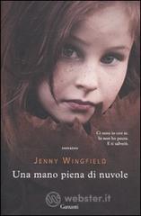 Una mano piena di nuvole