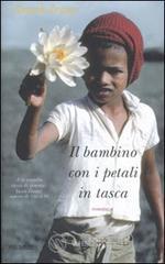 prezzi Il bambino con i petali in tasca