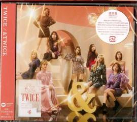 &twice (trading card for 1st pressing)