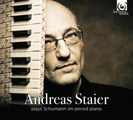 Andreas staier plays schuamnn on period