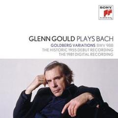 Plays bach:goldeberg variations