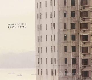Earth hotel