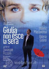 Giulia non esce la sera